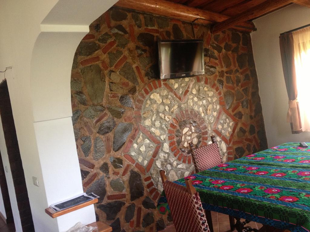 Pensiunea La Nise Sîmbăta de Sus Esterno foto